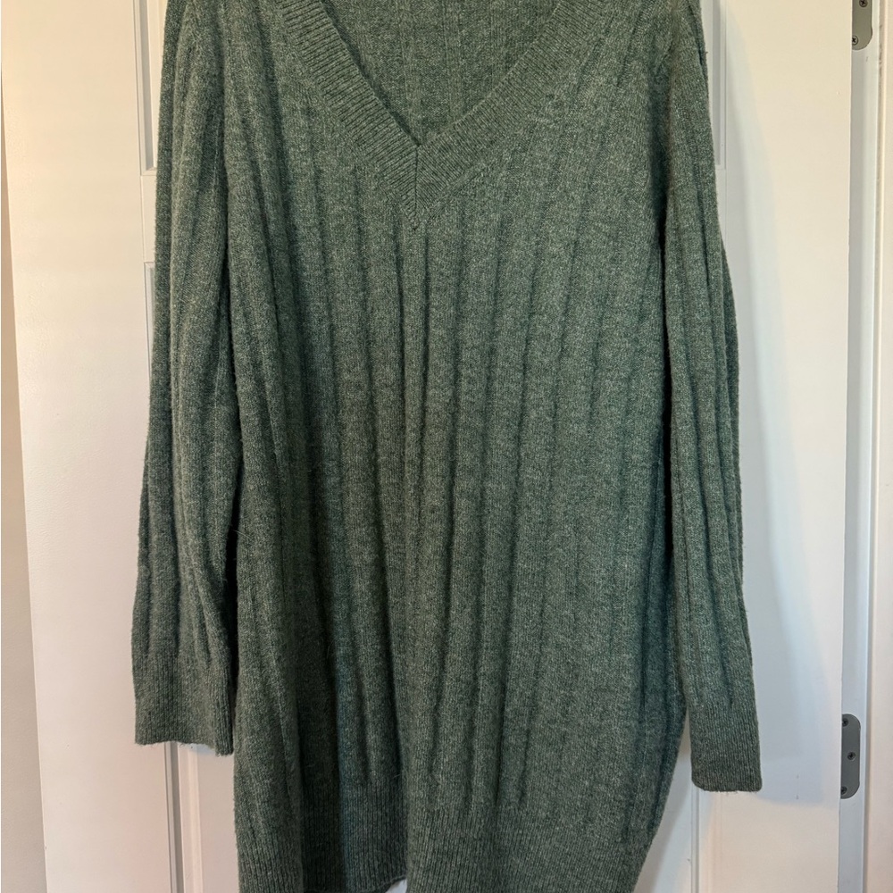 V-Neck Green tunic Sweater